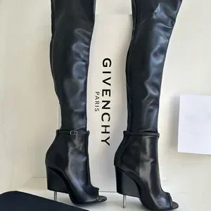 ブーツその他 GIVENCHY Heeled boots Givenchy: Black Voyou Heel Boots | SSENSE